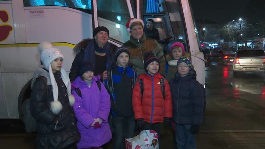 260 детей из Псковской области вернулись из новогодней поездки в столицу 