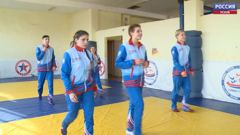 Псковские сборные команды получают новую форму в едином стиле 