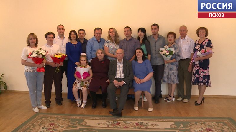 Любовь длиною в 70 лет. Пурыгины отметили благодатную свадьбу