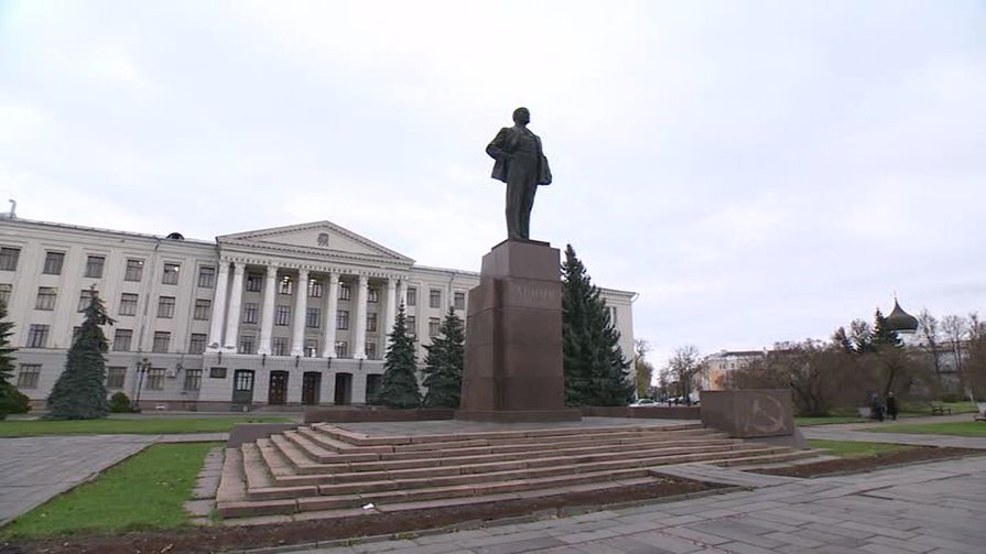 Вместо вождя – фонтан? Псковичи высказались насчет реконструкции площади Ленина