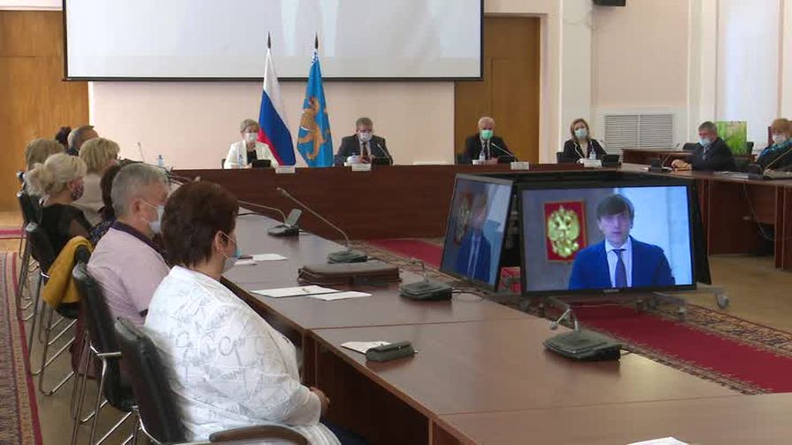 Учебный год в школах Псковской области начнётся в очном формате