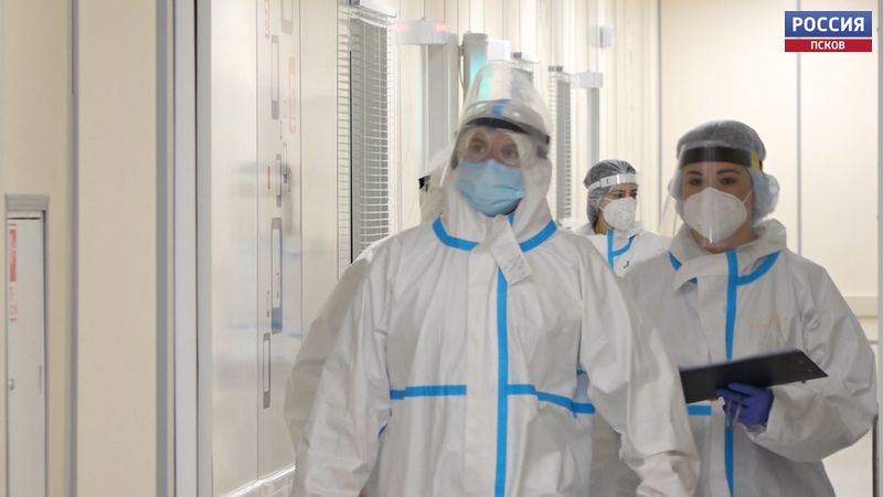 Без массовой вакцинации коронавирус не победить - считают врачи Санкт-Петербургского педиатрического университета