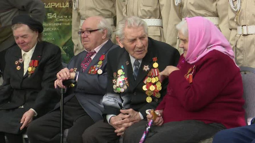В 75-летию Великой Победы псковским ветеранам одним из первых в стране вручили юбилейные медали