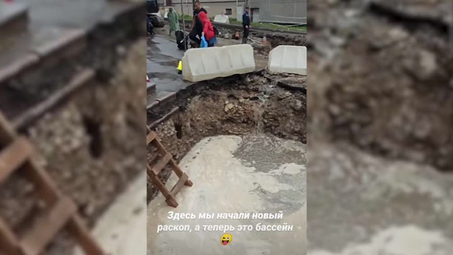Археологический раскоп на улице Леона Поземского в Пскове затопило 