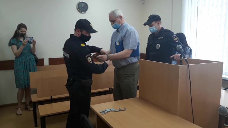 6,5 лет колонии общего режима получил пскович за организацию секты «Свидетели Иеговы»