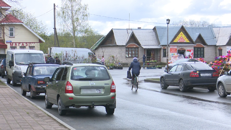 К отдыхающим иногородним дачникам жители Струг Красных в период пандемии относятся «по-особому»