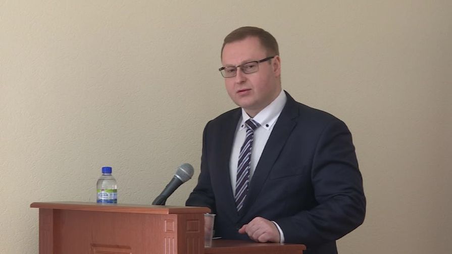 Олег Лазарев назначен президентом на пост нового председателя Псковского областного суда