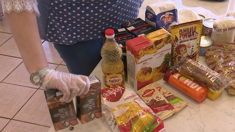 В Псковской области продуктовые наборы получат не только малообеспеченные семьи