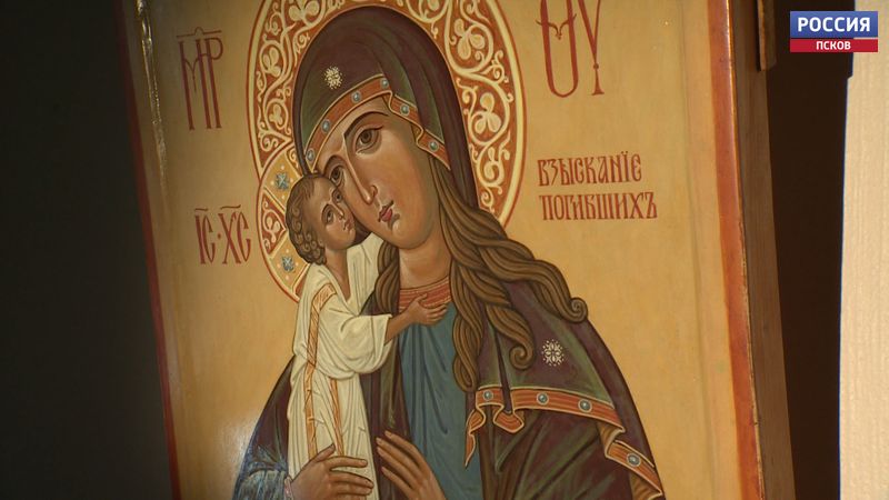Художники возрождают в Псковской области искусство написания икон