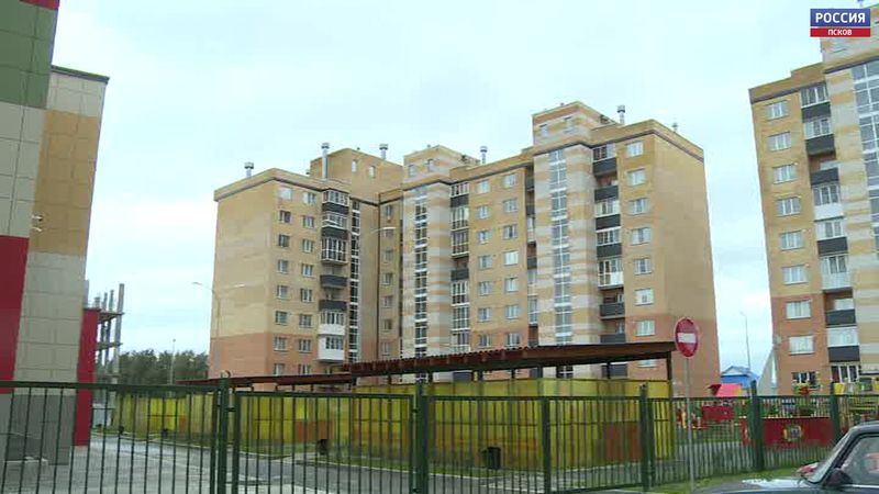 Несколько многоквартирных домов в Пскове уже отапливаются
