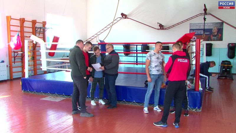 Великолукские спортсмены представят Псковскую область на Кубке России по панкратиону