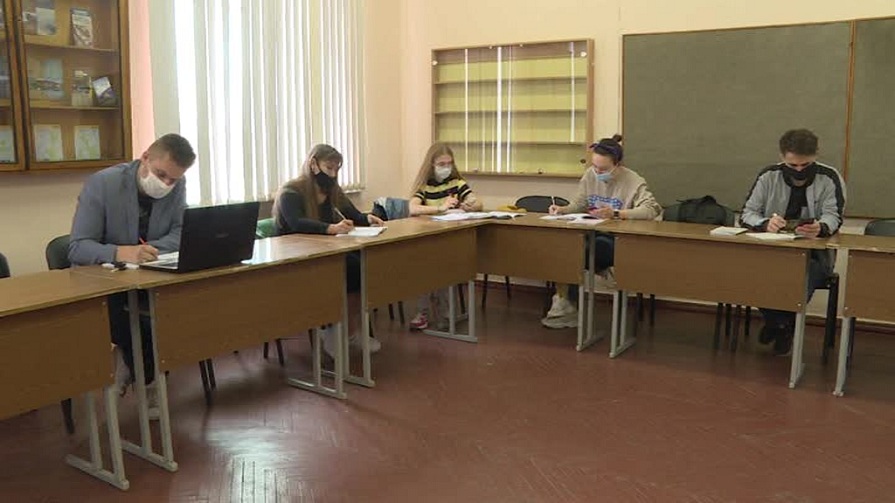 В Псковском университете начали проводить дистанционные лекции