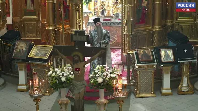 Исключить алкоголь, жирную и сытную пищу рекомендуется на этой неделе