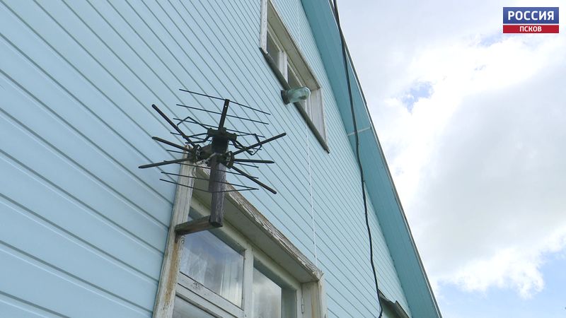 Псковичке Нине Черемисиной помогли решить проблему с приемом цифрового сигнала
