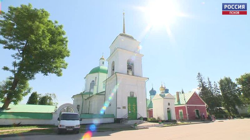 В Печорах отреставрируют два храма