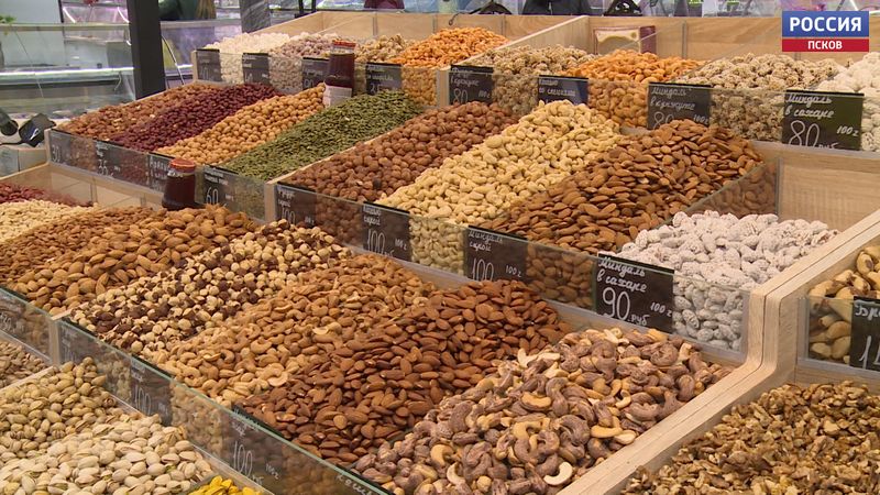 Новые фермерские продукты появились в Псковском фреш-маркете «Корзинка»