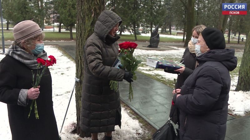 В Пскове почтили память жителей и защитников блокадного Ленинграда