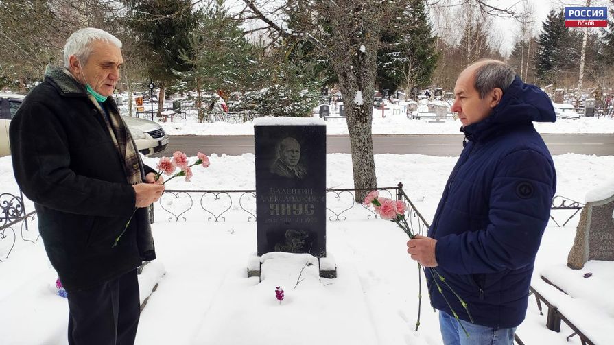 Могила Александра Осадчего