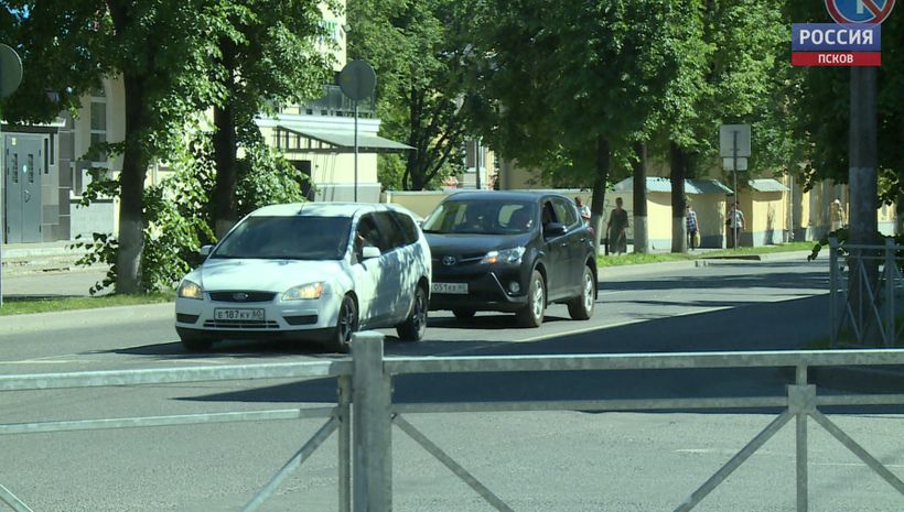 В Пскове из-за ремонтных работ действуют ограничения для автотранспорта