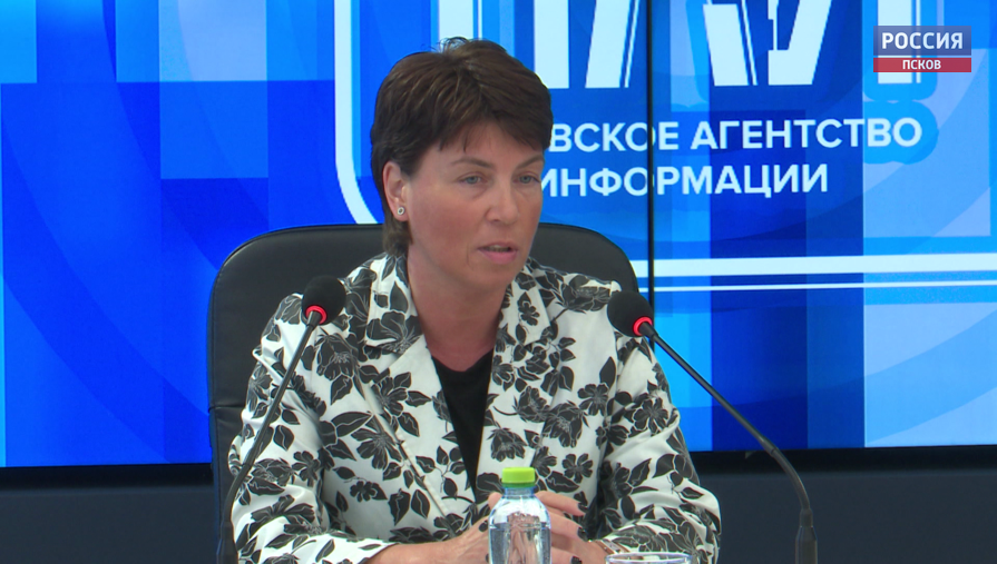 Марина Гаращенко призвала не путать побочные эффекты от прививки с осложнениями