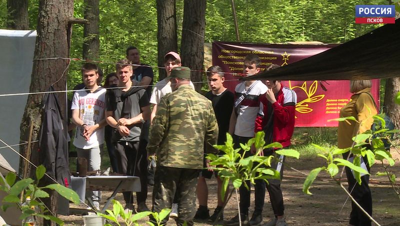 Псковские студенты побывали на месте расстрела мирных жителей