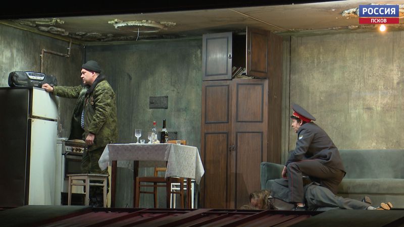 В Псковском театре драмы премьера — «Смерть Тарелкина» 