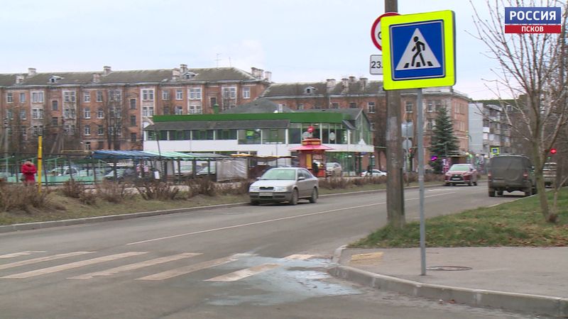В Пскове часть улицы Петровской будет недоступна для транспорта 3 дня