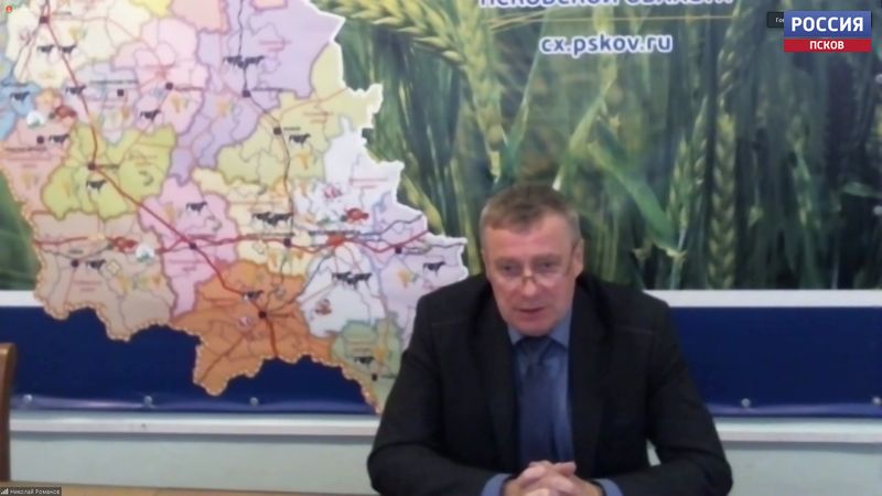 Зерновые уже в амбарах для хранения, на очереди - картофель и капуста. Уборка урожая продолжается