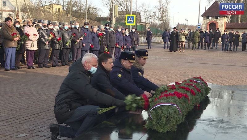 В Пскове почтили память десантников, погибших на высоте 776 