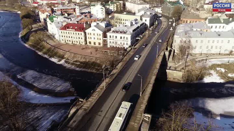 В ближайшее время подрядчик демонтирует пролётное строение Советского моста в Пскове