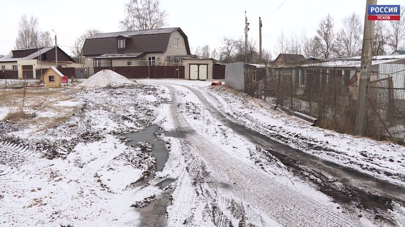 К концу недели рабочие проведут асфальто-бетонную подсыпку улиц 2-й Торфяной и Кутузова