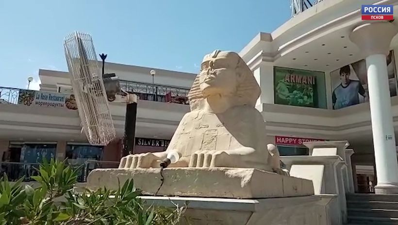 Отдых в Египте корреспонденту «Вести-Псков» влетел в копеечку. Получилось ли Дине Перевозчиковой с семьей вернуться в Россию?