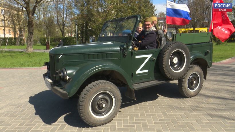 Работать с техникой любит с детства. Пскович Сергей Чижиков восстанавливает ретроавтомобили