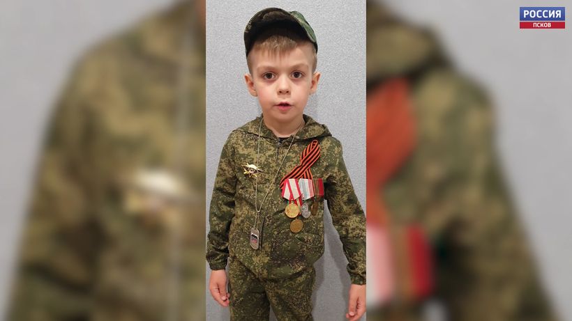 Андрей Максимов и Дарья Кирилюк читают стихотворения о Родине