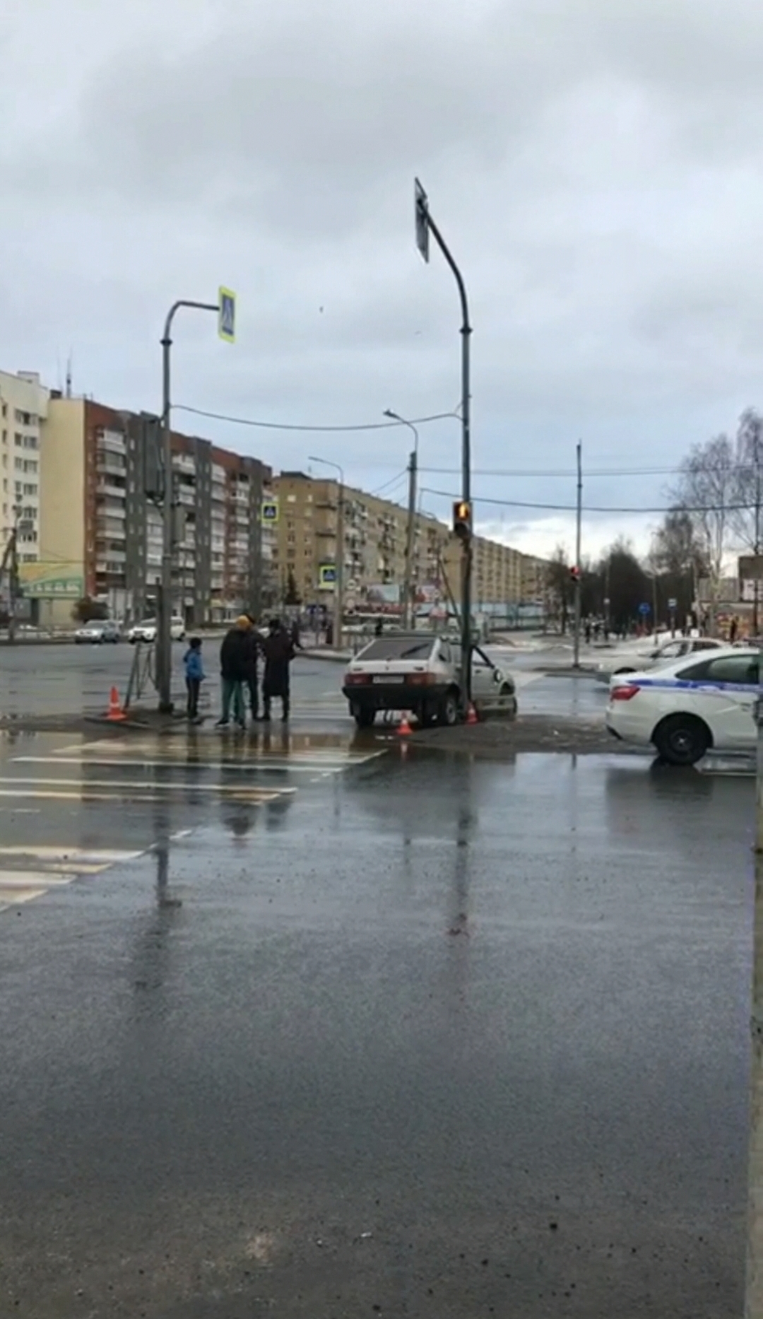 ДТП на пересечении Рижского проспекта и улицы Юбилейной в Пскове (ВИДЕО) 