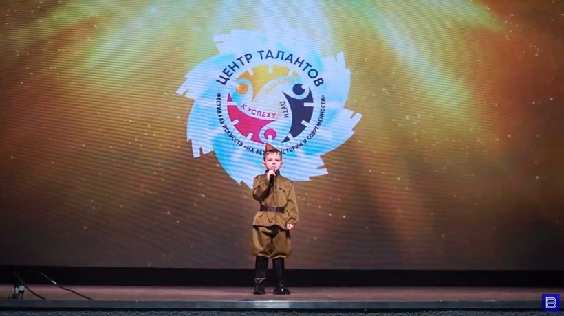 Хазов Дмитрий исполнил песню «Военная фуражка»