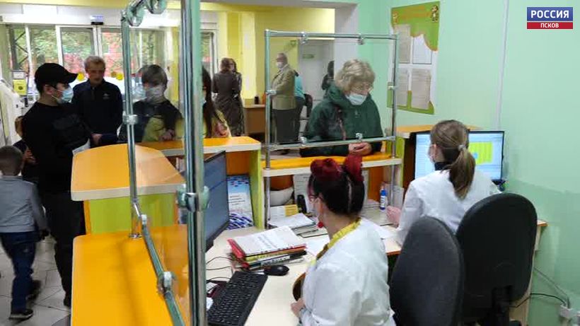 Полувековое здание детской поликлиники в Великих Луках готовится к долгожданному ремонту