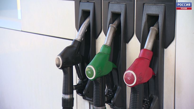 УФАС заметило повышение цен на топливо на заправках «Сургутнефтегаза»