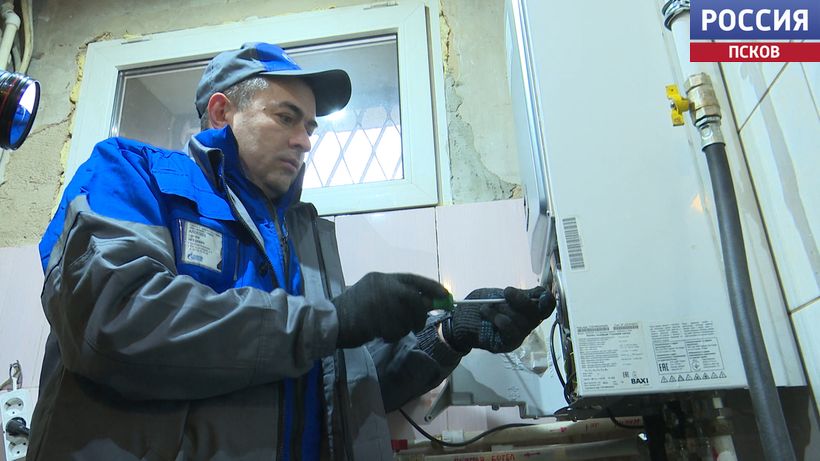 Больше не надо заготавливать дрова. Жителей "Поклонной горки" и "Учхоза" подключили к газу