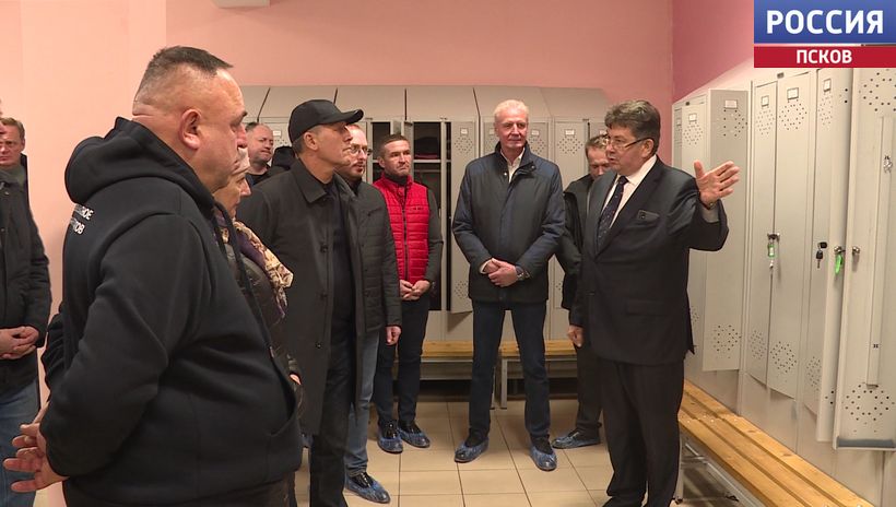 Областные депутаты с рабочей поездкой посетили стройплощадку экотехнопарка и познакомились с рыбным производством в Щиглицах