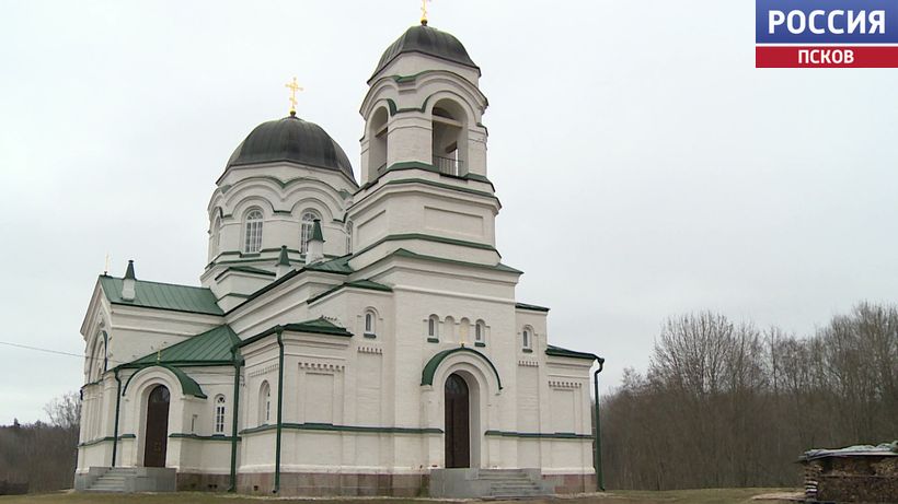 Спасли святыню от разрушения. 