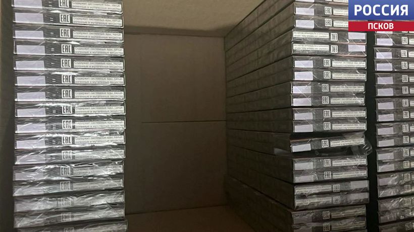 Уроженец Армении пытался незаконно сбыть контрафактные сигареты на территории Псковской области