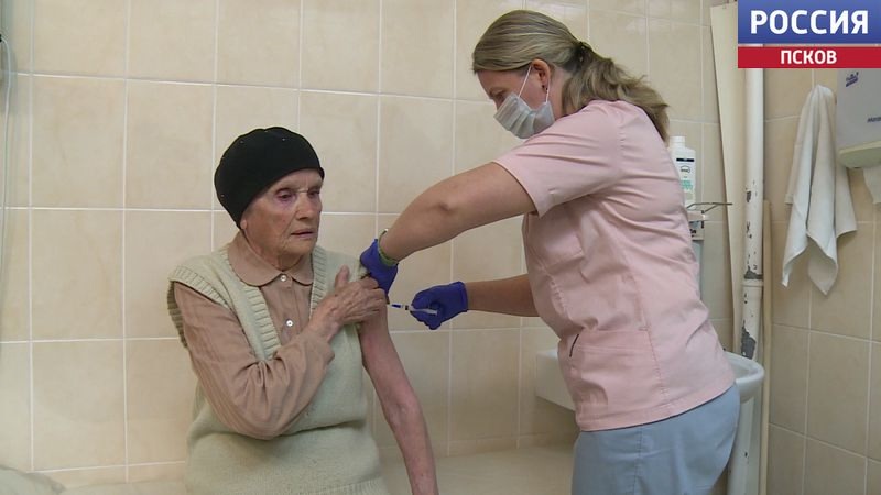 В Псковской области началась вакцинация от гриппа