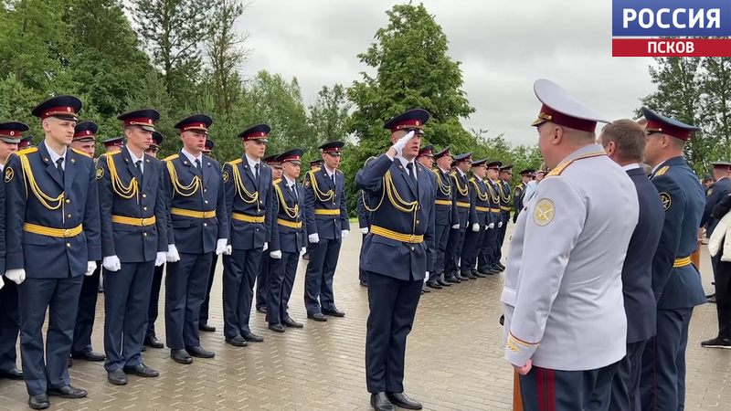 Выпускники Псковского филиала Университета ФСИН отправились нести службу в 27 регионах России