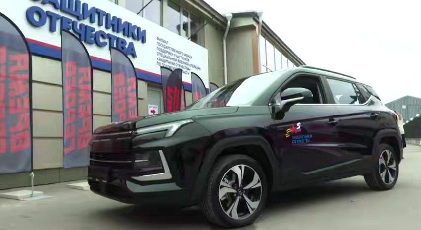 Участник СВО Игорь Пучков получил автомобиль с ручным управлением