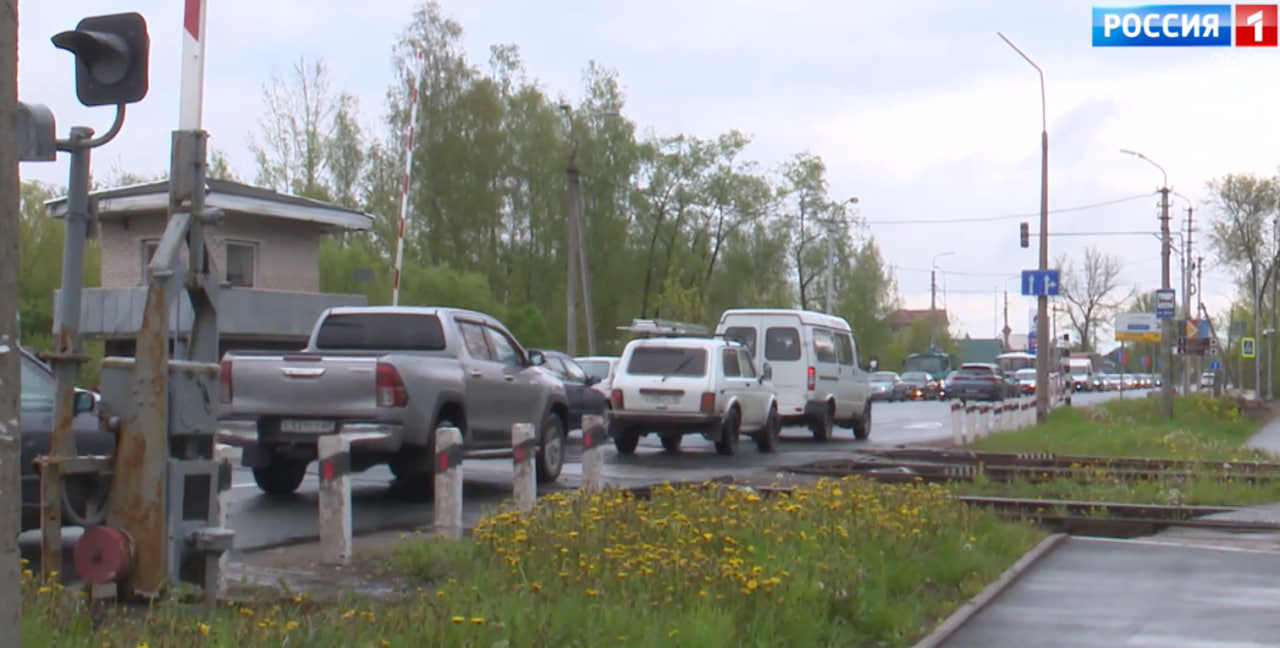Железнодорожный переезд в псковском микрорайоне "Кресты" отремонтируют в третьем квартале этого года