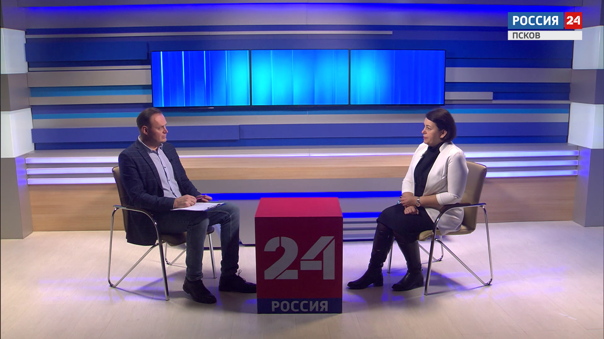 Новости Пскова и Псковской области. Вести-Псков  Интервью. Виктория Гусарова про всероссийский научно-просветительский форум "Вместе с российской наукой". Эфир 29.10.2025