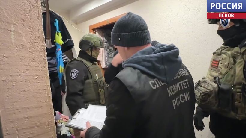 Псковские следователи задержали двух криминальных авторитетов, подозреваемых в организации экстремистского движения. Новости Пскова и Псковской области. Вести-Псков Псковские следователи пресекли деятельность лидеров экстремисткой ячейки. Подробности операции задержания