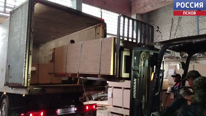 Стройматериалы, теплую одежду и оборудование доставили волонтеры АНО "Альфа" нашим бойцам в зону СВО