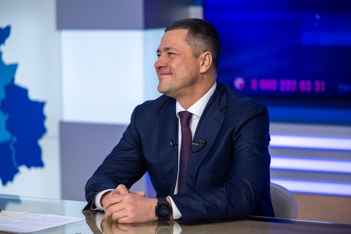 Сегодня, 7 марта, свой День рождения отмечает губернатор Псковской области Михаил Ведерников